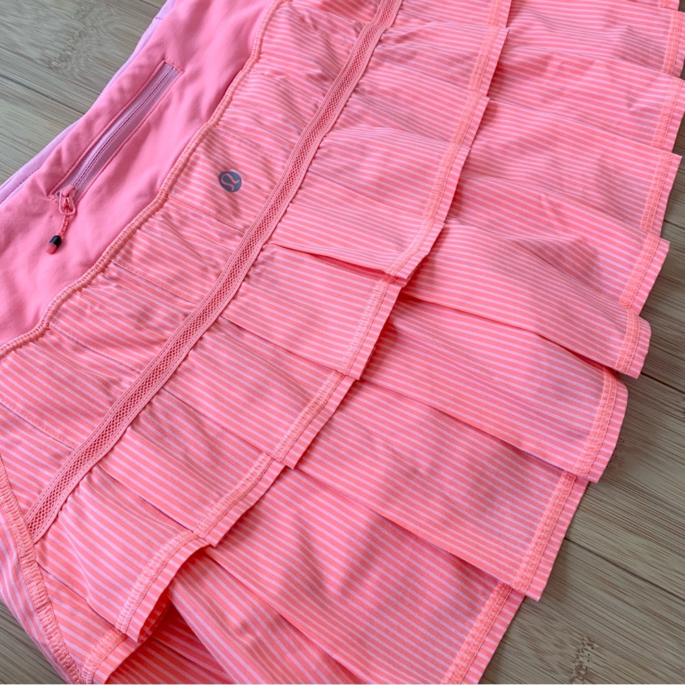 Lululemon Run: Pace Setter Skirt, Wagon Stripe Peach/Coral/Orange, Size 6